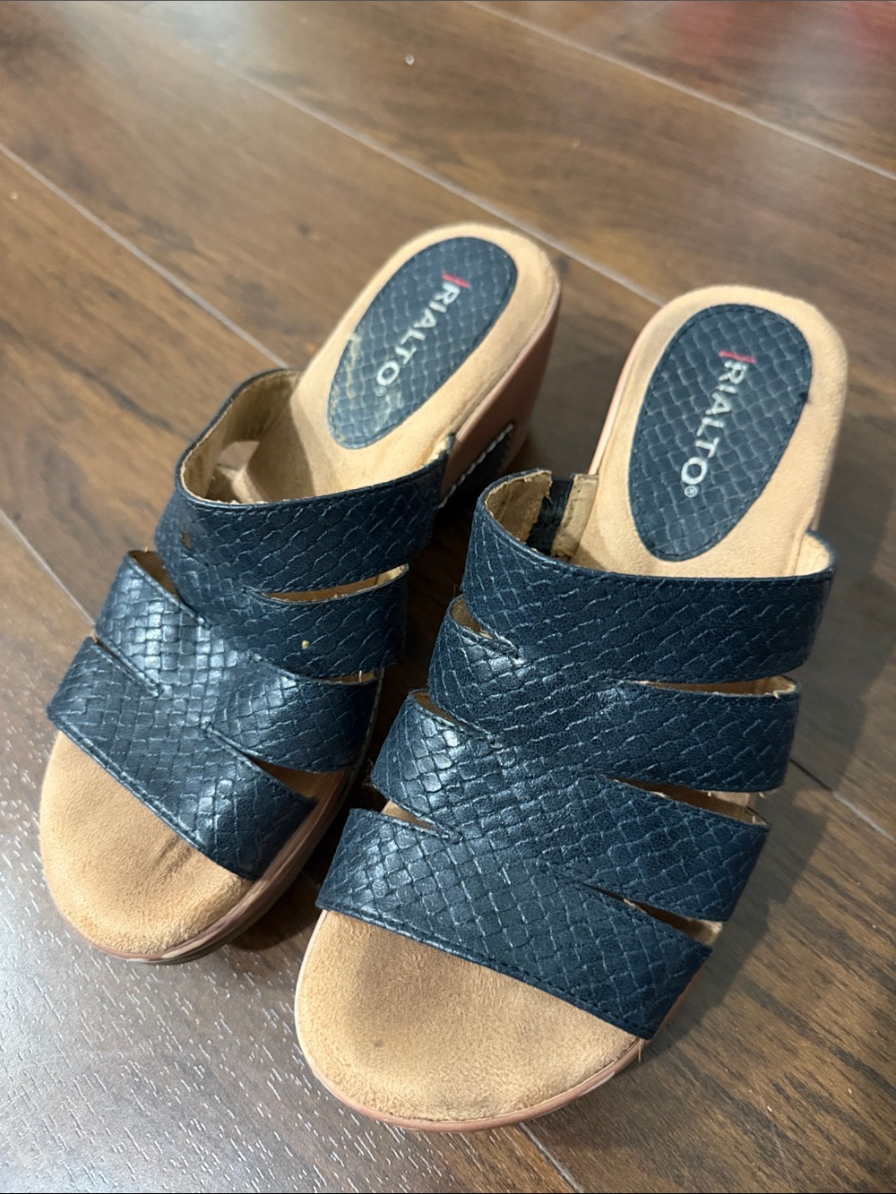 Rialto Black Woven Leather Slide Mules size 7  @@@